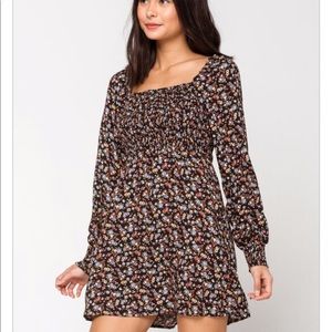 NWT Tillys long sleeve floral smocked mini dress